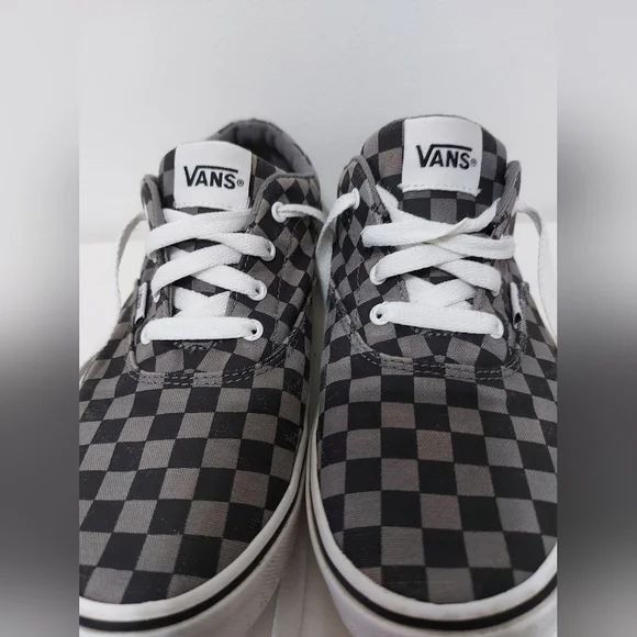 Checked Vans - Picture 3 of 10